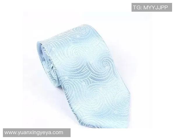 足球明星背包揭秘视频展现他们的生活与个性魅力