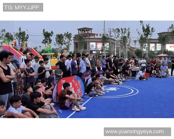 路人王与篮球明星亲密合照高清版展现运动魅力与友谊瞬间